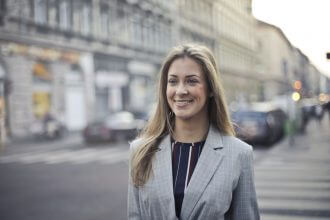 elegancki strój biurowy