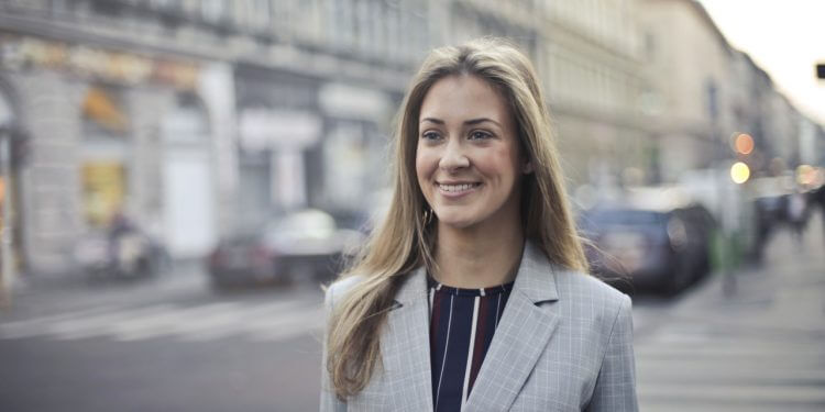 elegancki strój biurowy