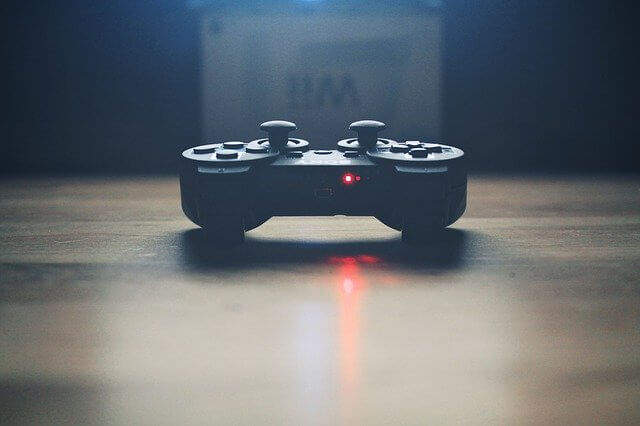 konsola PS4